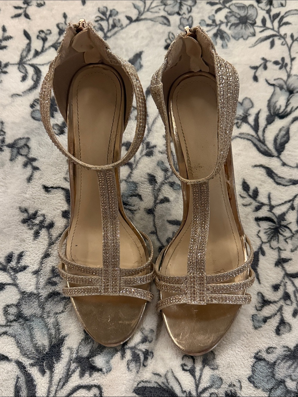 Women's Strappy T-Strap High Heel Sandals in Rose Gold